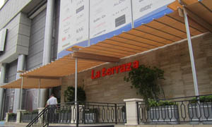 Stores rétractables à projection  VENUS MCA la terasa a unui hotel 3